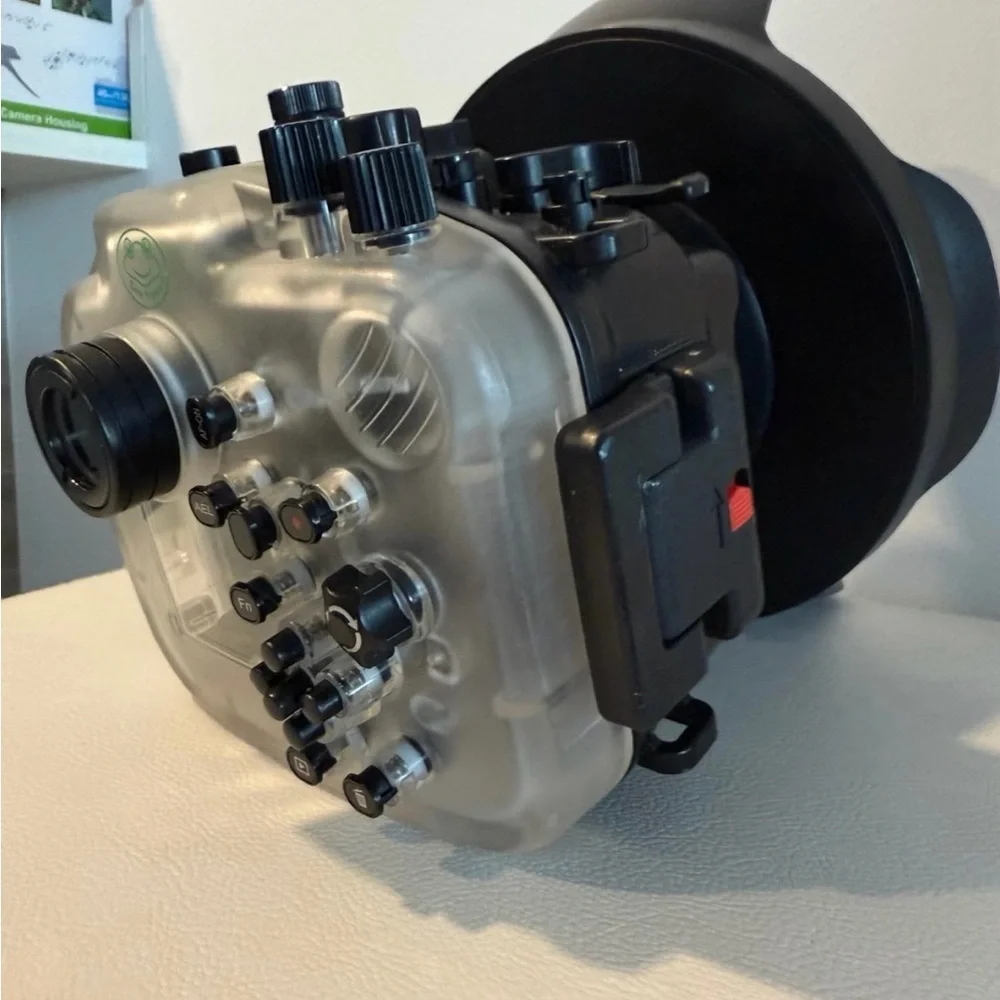 Seafrog Sony A75lll 40M/130FT Underwater Camera housing